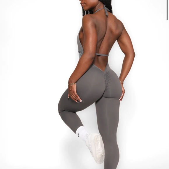 Allure The Brand V back jumpsuit - Picture 2 of 2